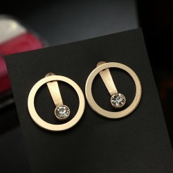 Elegant round earrings with crystalEarrings
