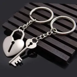 Couple keychain - key / heart shaped lock - 2 piecesKeyrings
