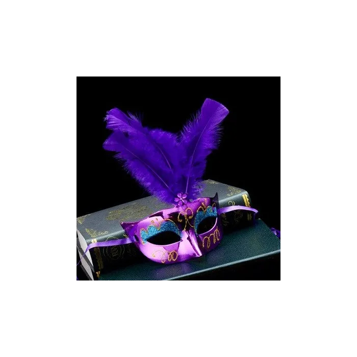 Fashionable Venetian eye mask - with feathers - sexy fox - masquerades / HalloweenMasks