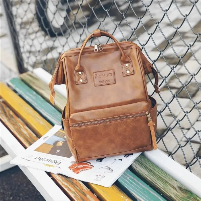 Vintage leather backpack - large capacityBackpacks