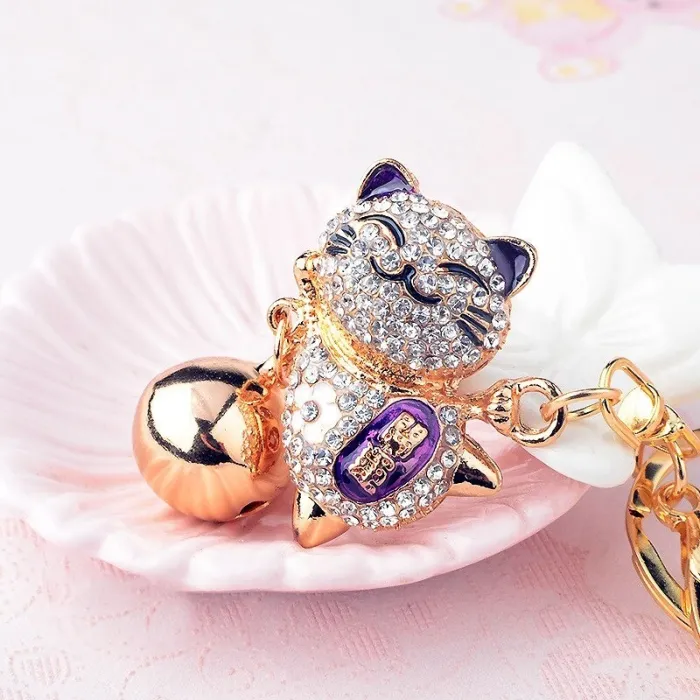 Crystal Japanese lucky cat - keychainKeyrings