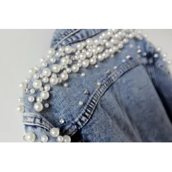 Short denim jacket - with decorative pearlsJackets