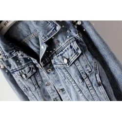 Short denim jacket - with decorative pearlsJackets