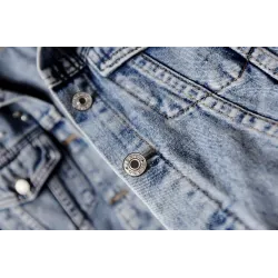 Short denim jacket - with decorative pearlsJackets