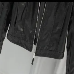 Leather jacket with zipperJackets